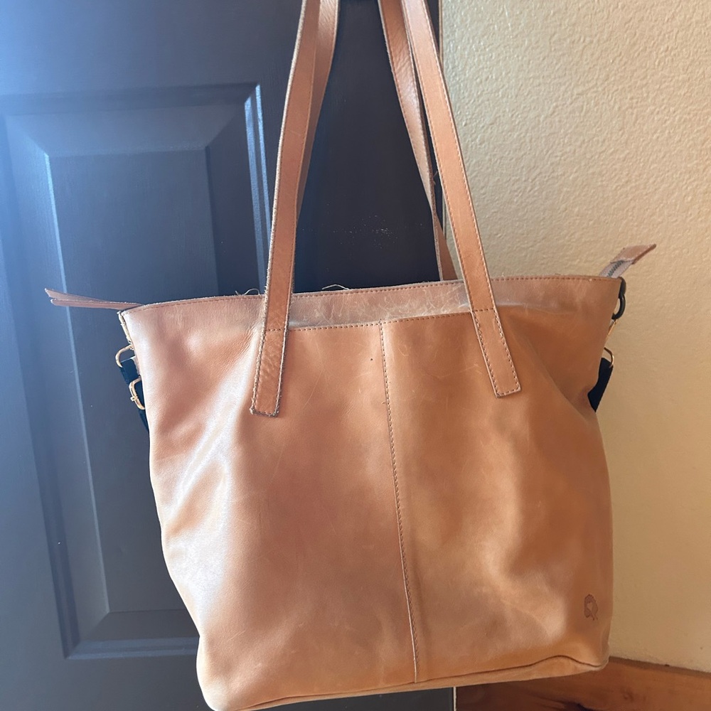 “Able” brand leather tote with zipper